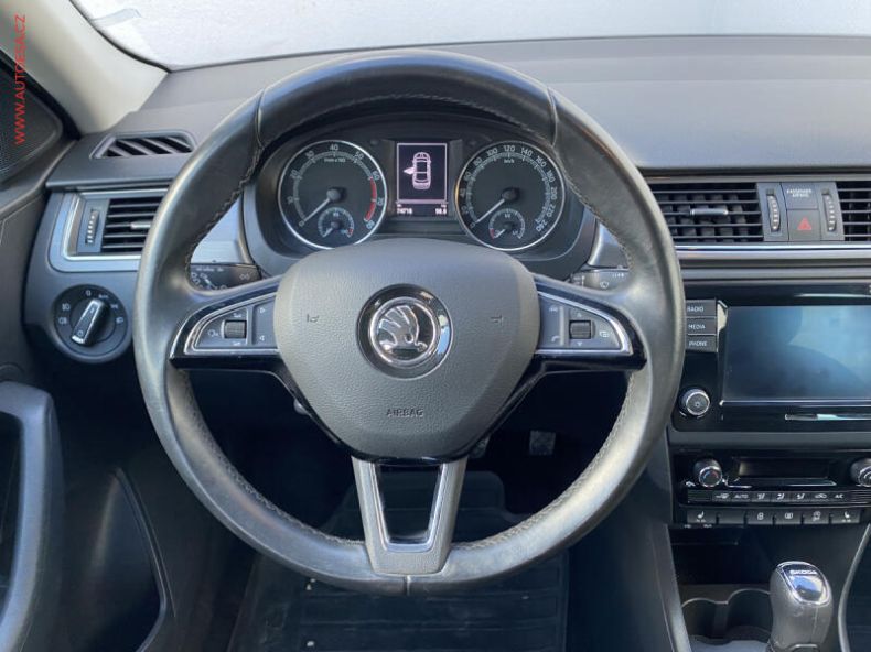 Škoda Rapid - hlavní fotka