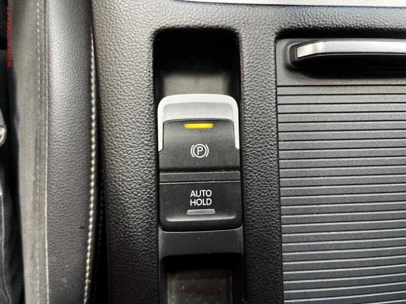 Volkswagen Passat - hlavní fotka