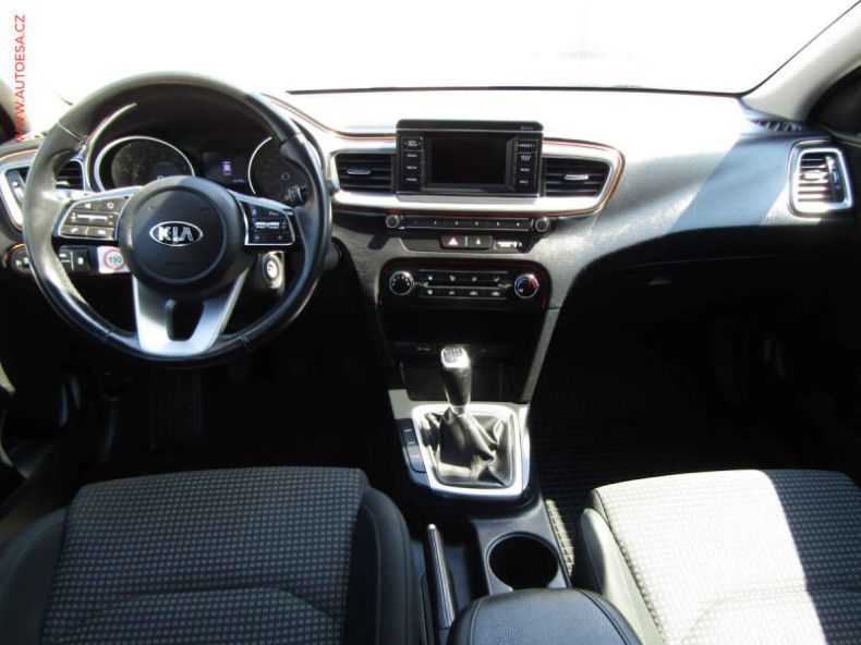 Kia Cee'd - hlavní fotka
