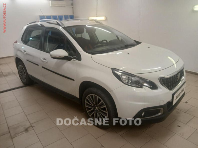 Peugeot 2008 - hlavní foto