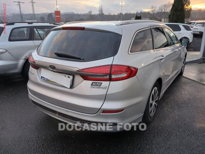 Ford Mondeo - hlavní fotka