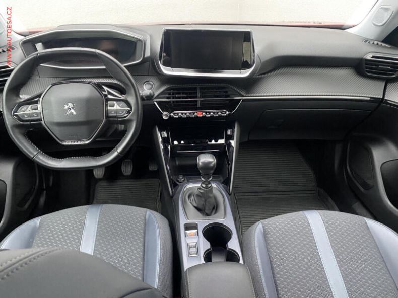 Peugeot 2008 - hlavní fotka