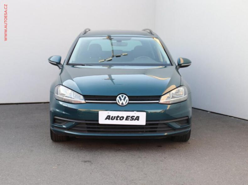 Volkswagen Golf - hlavní fotka