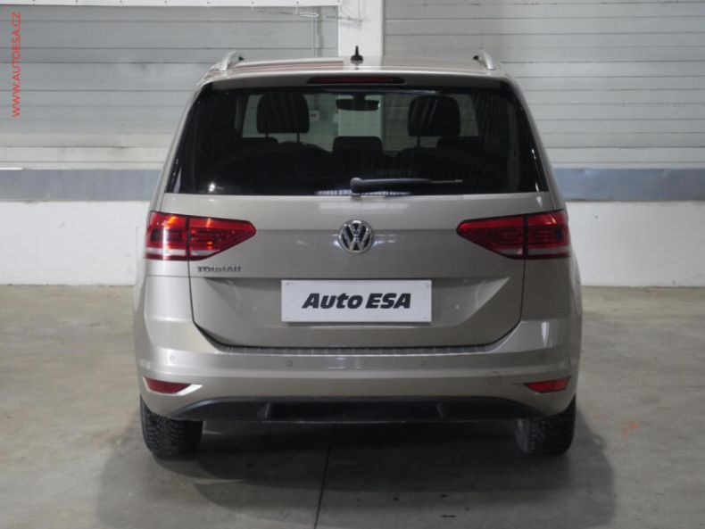 Volkswagen Touran - hlavní fotka