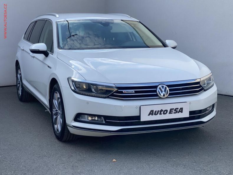 Volkswagen Passat - hlavní fotka
