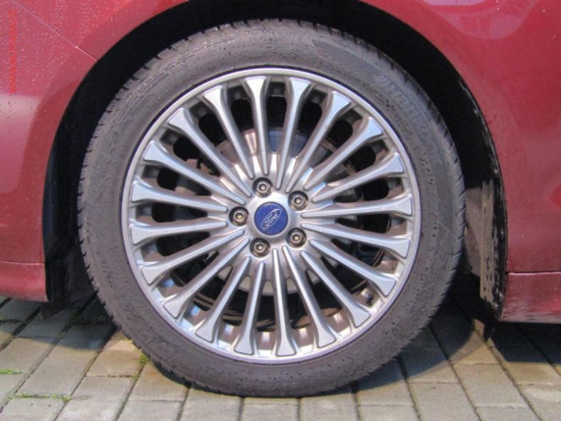 Ford Mondeo - hlavní fotka