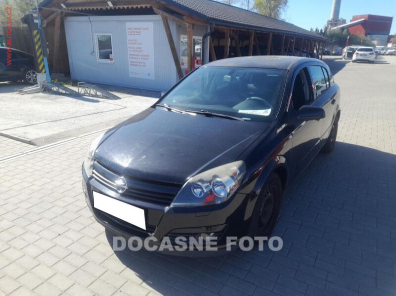 Opel Astra - hlavní fotka inzerátu