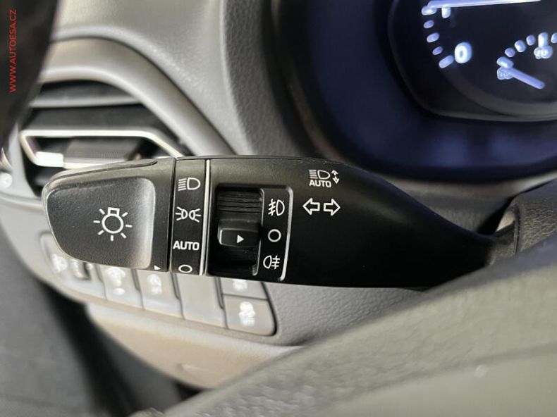 Hyundai i30 - hlavní fotka