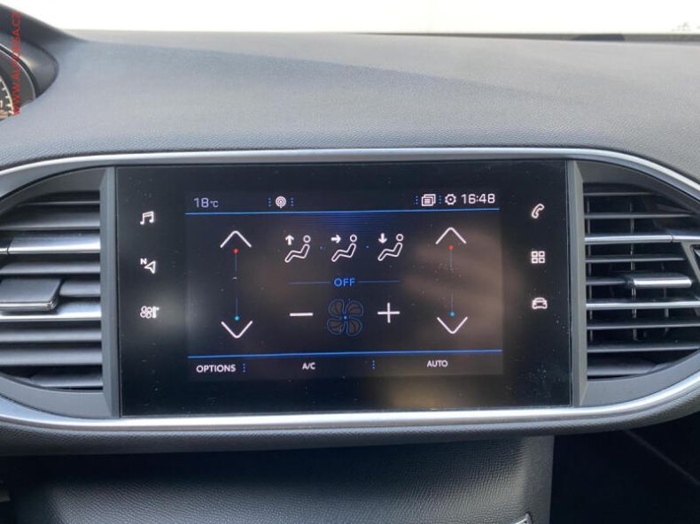 Peugeot 308 - hlavní fotka