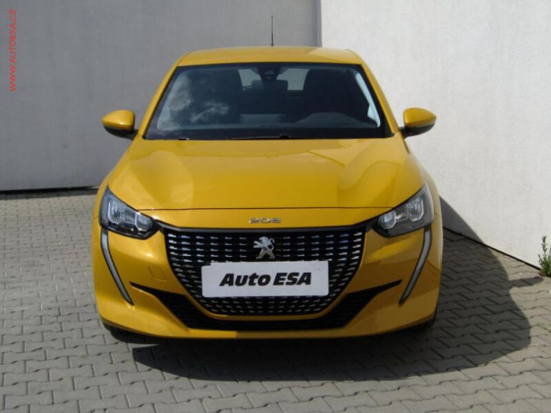 Peugeot 208 - hlavní fotka