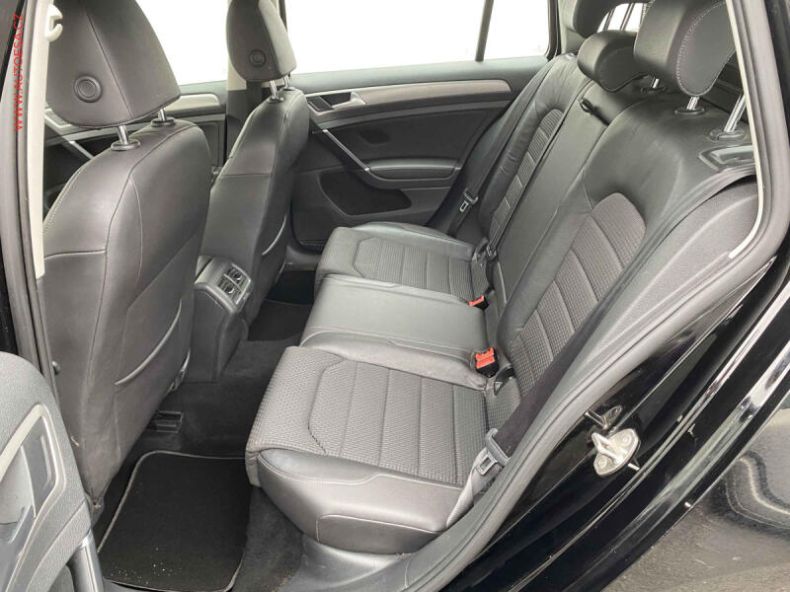 Volkswagen Golf - hlavní fotka