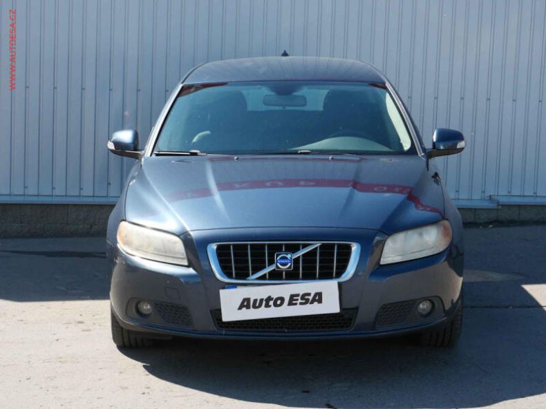 Volvo V70 - hlavní fotka