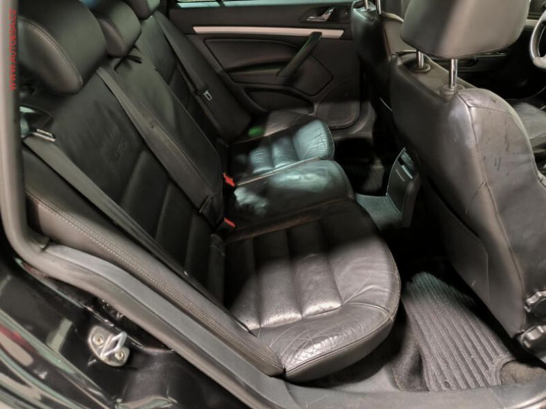 Škoda Octavia - hlavní fotka