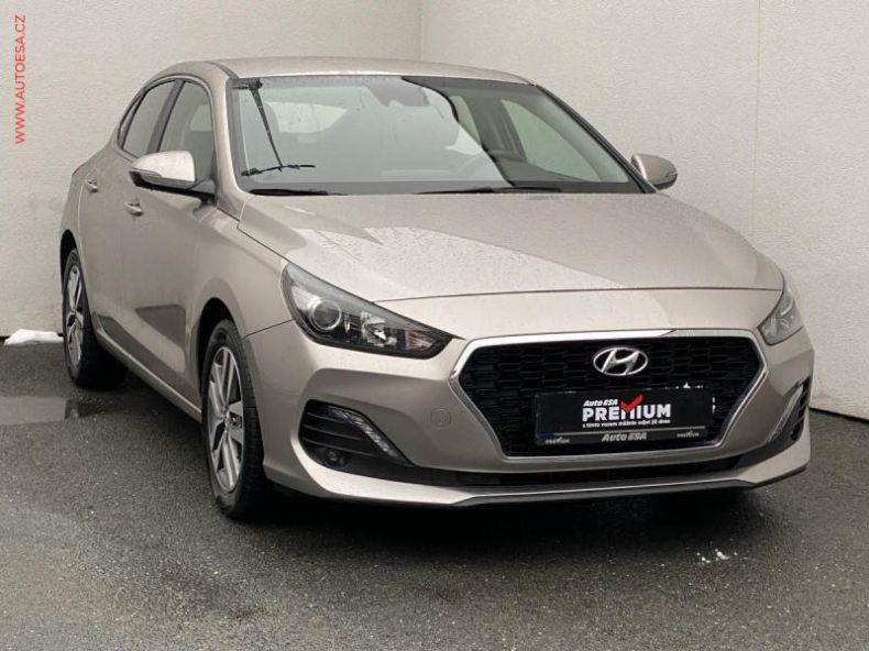 Hyundai i30 - hlavní foto