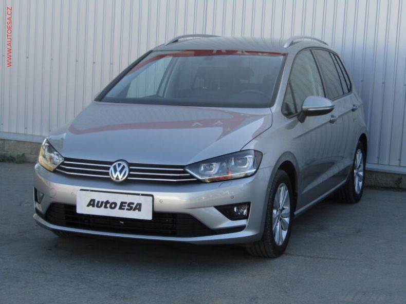 Volkswagen Golf - hlavní fotka