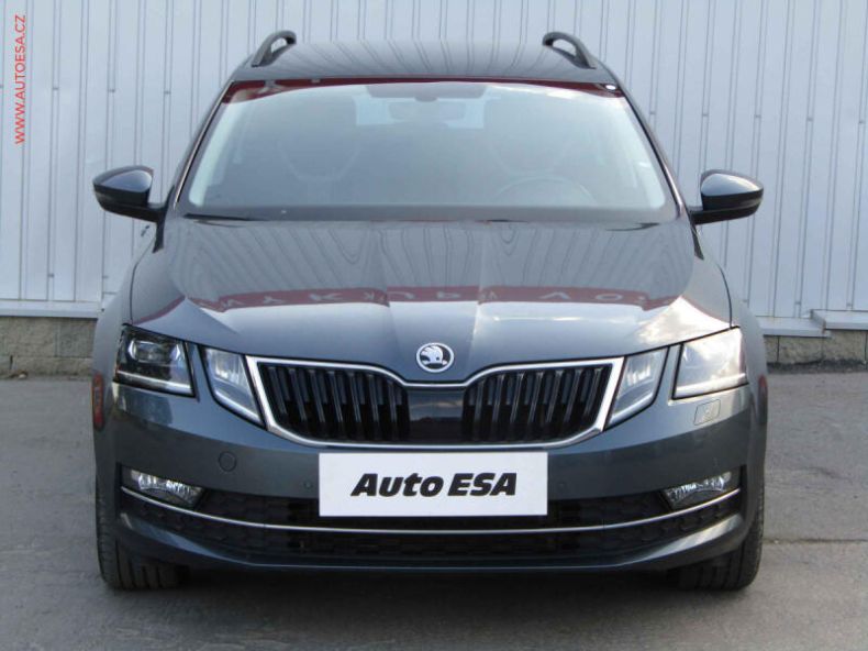 Škoda Octavia - hlavní fotka