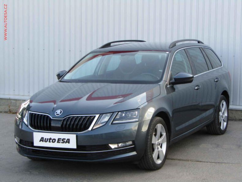 Škoda Octavia - hlavní fotka