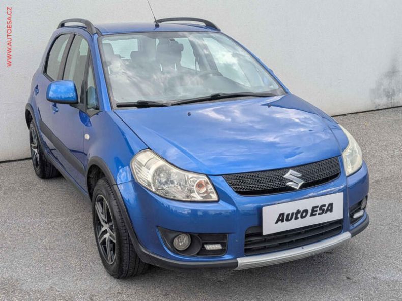 Suzuki SX4 - hlavní foto