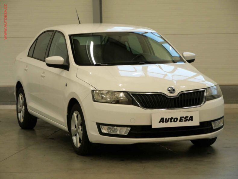 Škoda Rapid - hlavní fotka