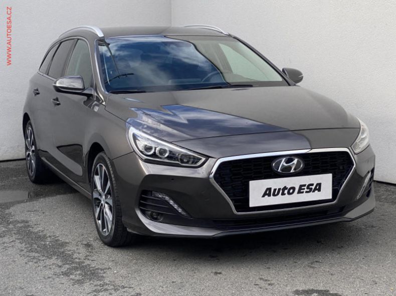 Hyundai i30 - hlavní foto