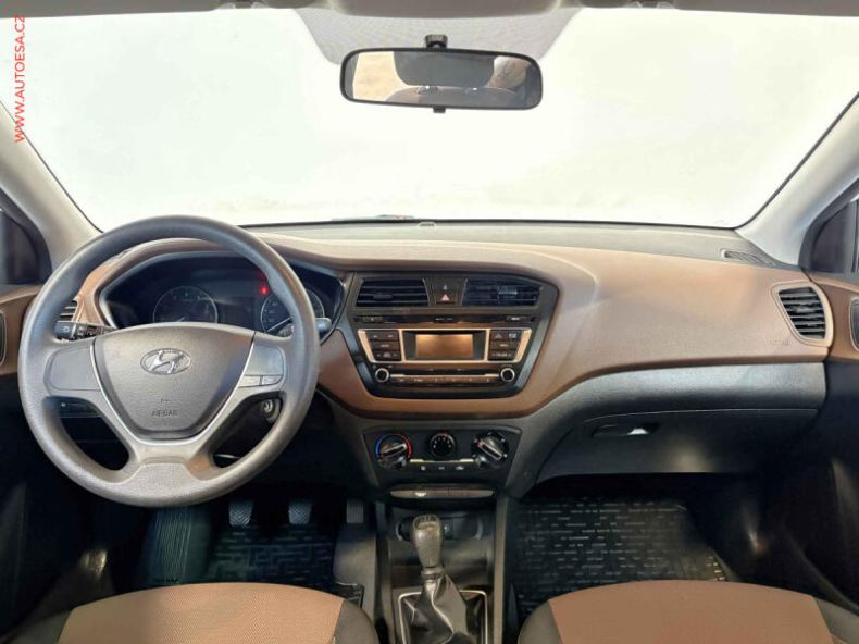 Hyundai i20 - hlavní fotka