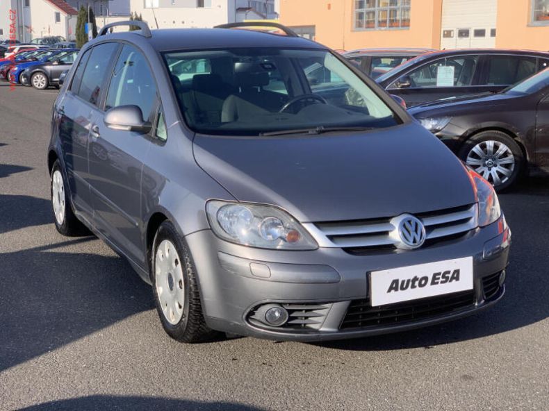 Volkswagen Golf - hlavní fotka inzerátu