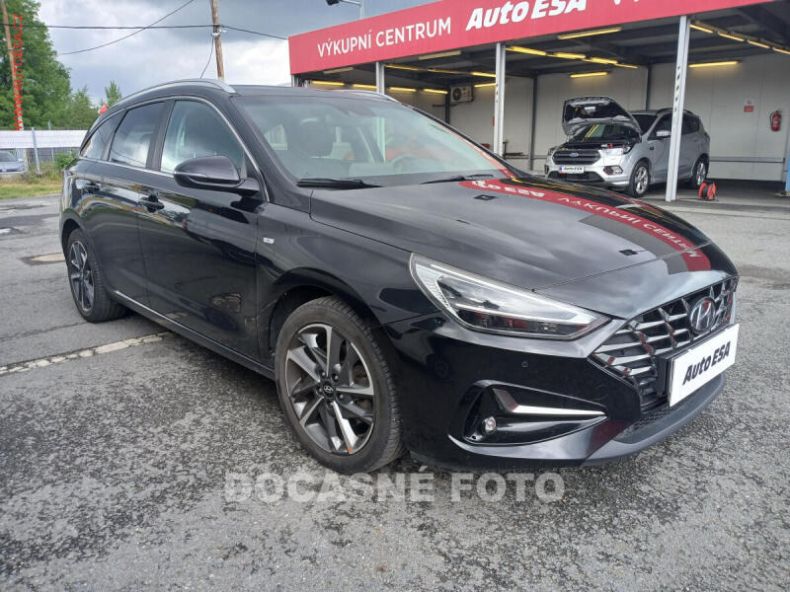 Hyundai i30 - hlavní foto