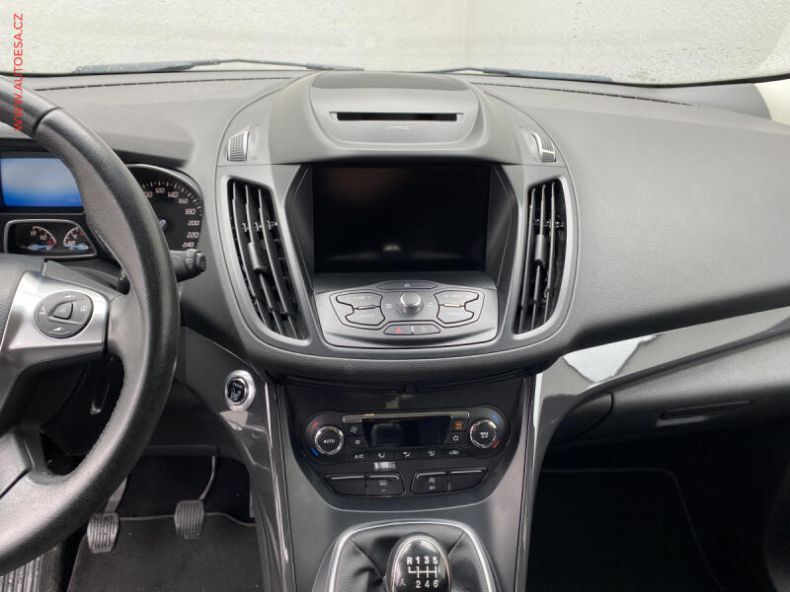 Ford Kuga - hlavní fotka