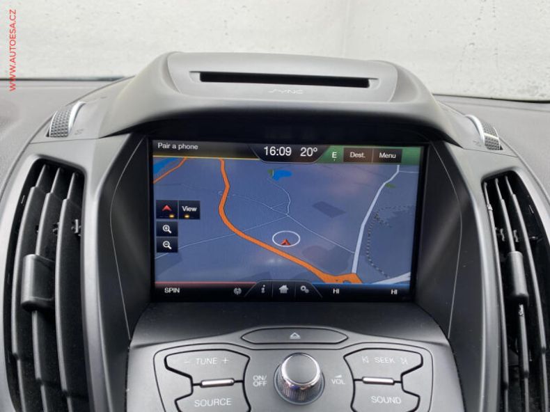 Ford Kuga - hlavní fotka