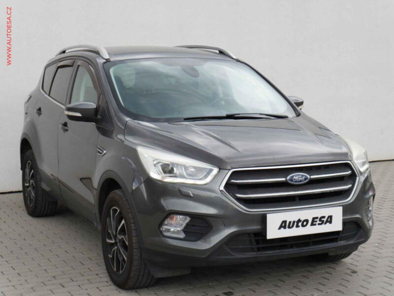 Ford Kuga - hlavní foto
