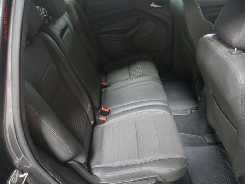 Ford Kuga - hlavní fotka