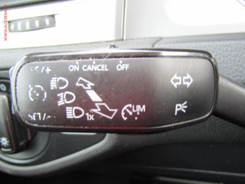 Volkswagen Golf - hlavní fotka