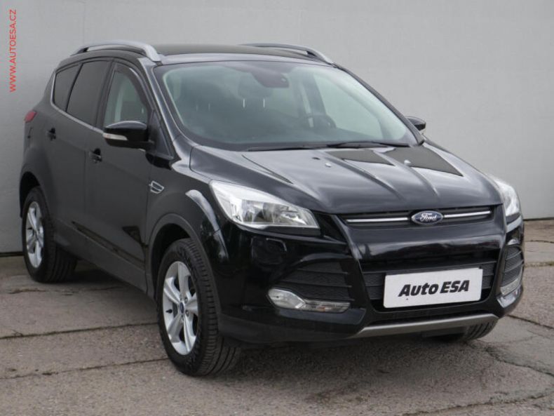 Ford Kuga - hlavní foto