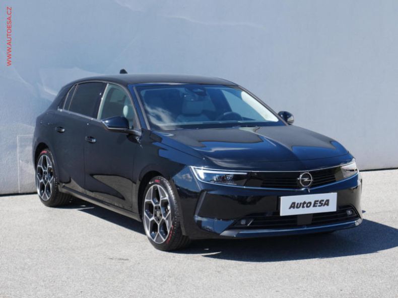 Opel Astra - hlavní foto