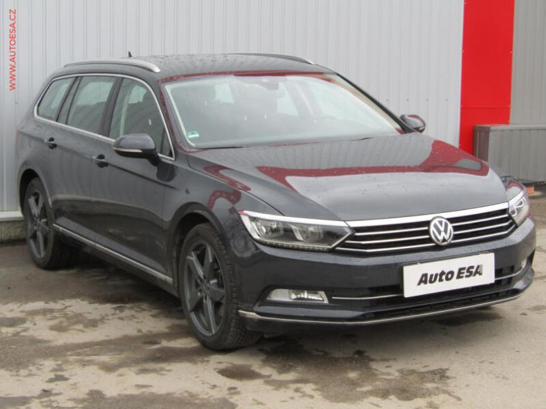 Volkswagen Passat - hlavní fotka inzerátu