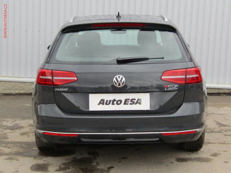 Volkswagen Passat - hlavní fotka