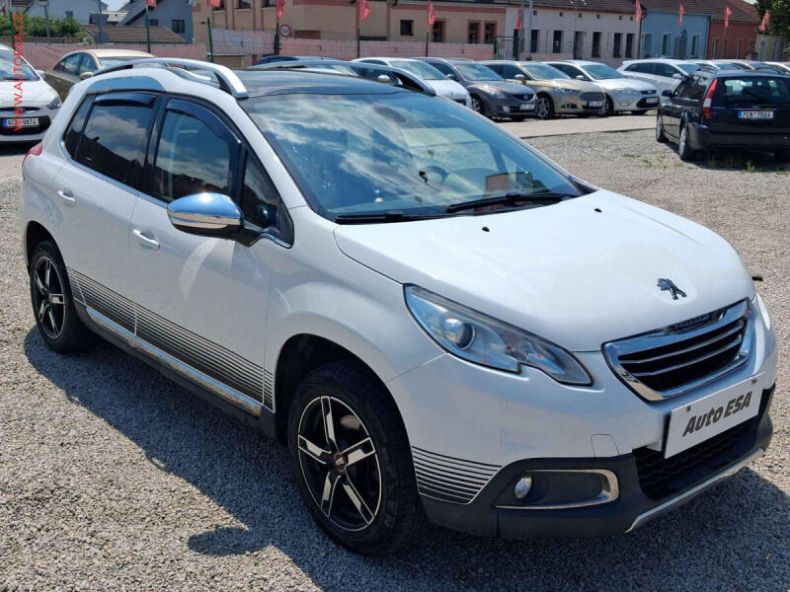 Peugeot 2008 - hlavní foto