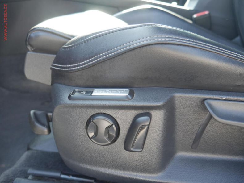 Volkswagen Passat - hlavní fotka