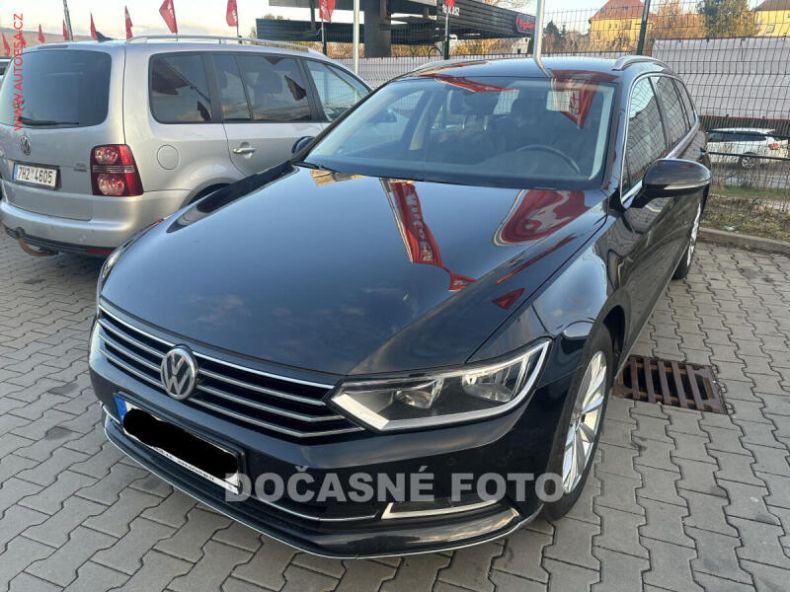 Volkswagen Passat - hlavní foto
