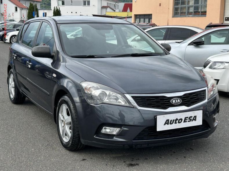 Kia Cee'd - hlavní foto