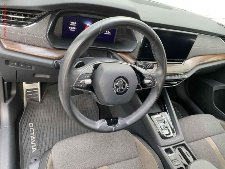 Škoda Octavia - hlavní fotka