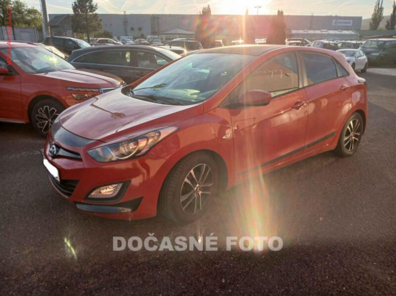 Hyundai i30 - hlavní fotka inzerátu