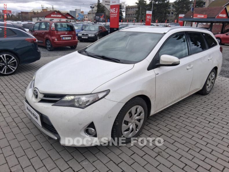 Toyota Auris - hlavní foto