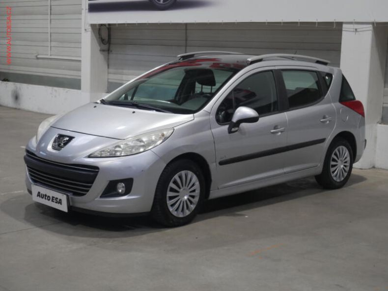 Peugeot 207 - hlavní fotka