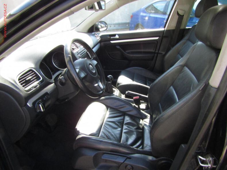 Volkswagen Golf - hlavní fotka