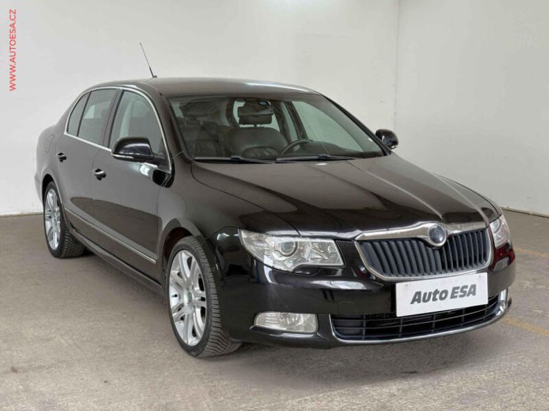 Škoda Superb - hlavní foto