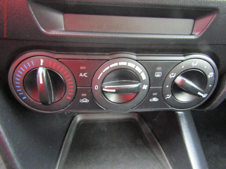 Mazda 3 - hlavní fotka