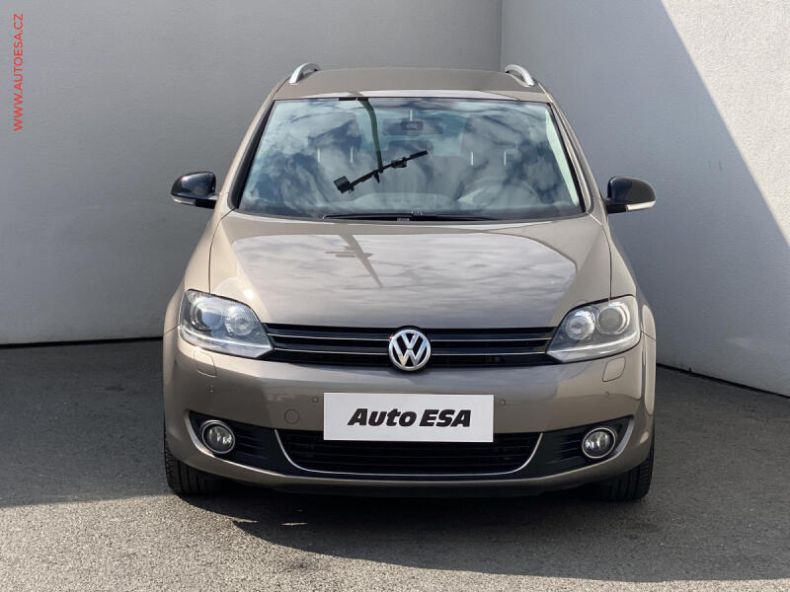 Volkswagen Golf - hlavní fotka