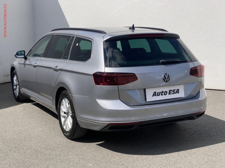 Volkswagen Passat - hlavní fotka