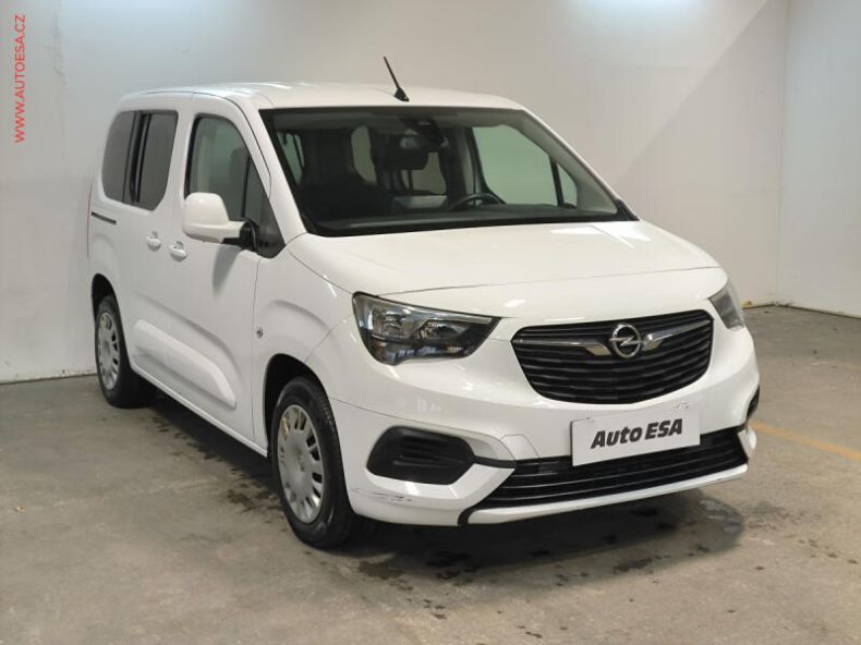 Opel Combo - hlavní foto
